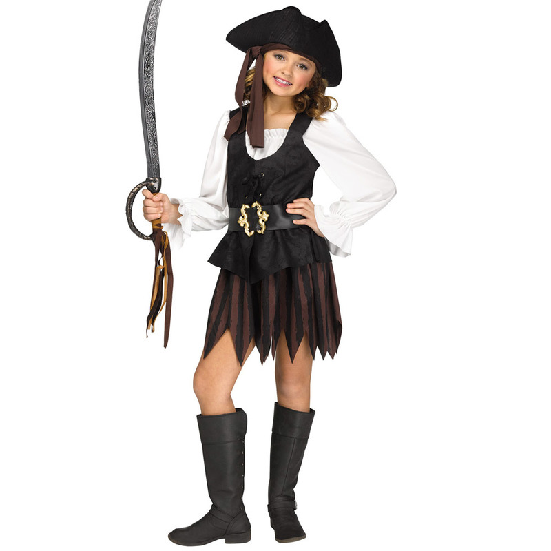 Rustic Pirate Maiden